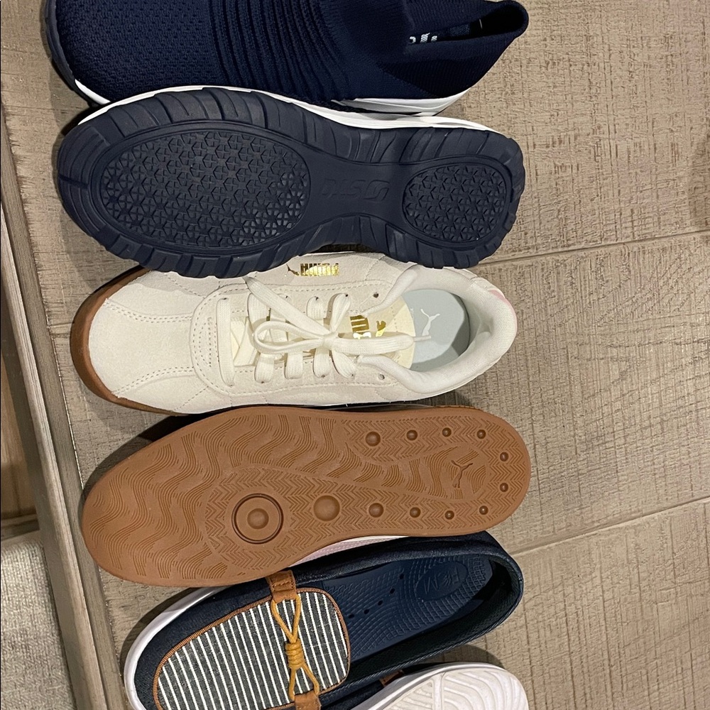 Puma Cream and Gold Sneakers for Men